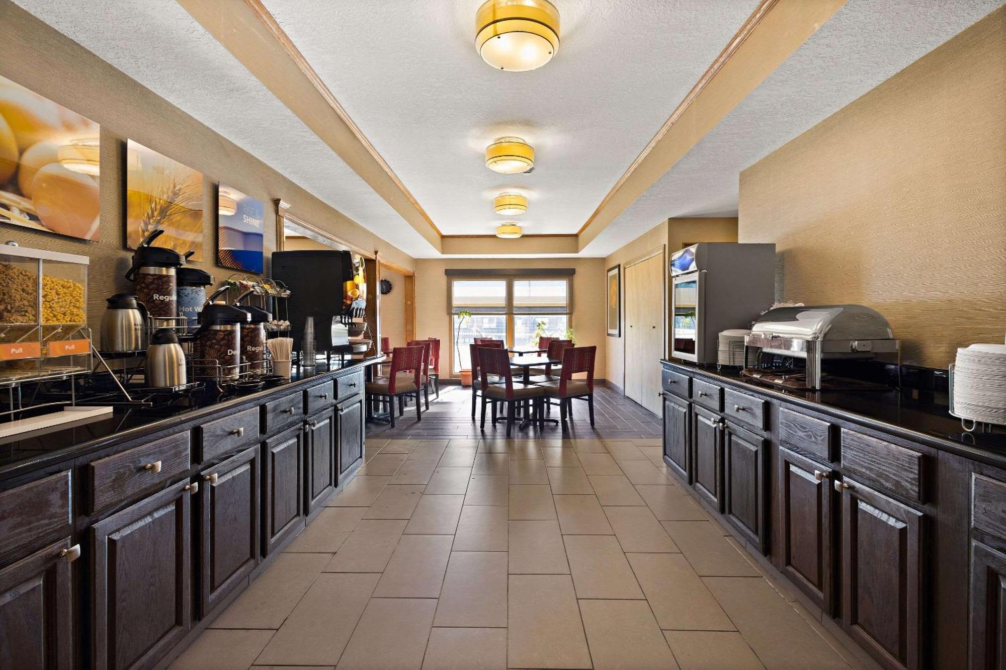 Comfort Inn Huntington Near University Buitenkant foto